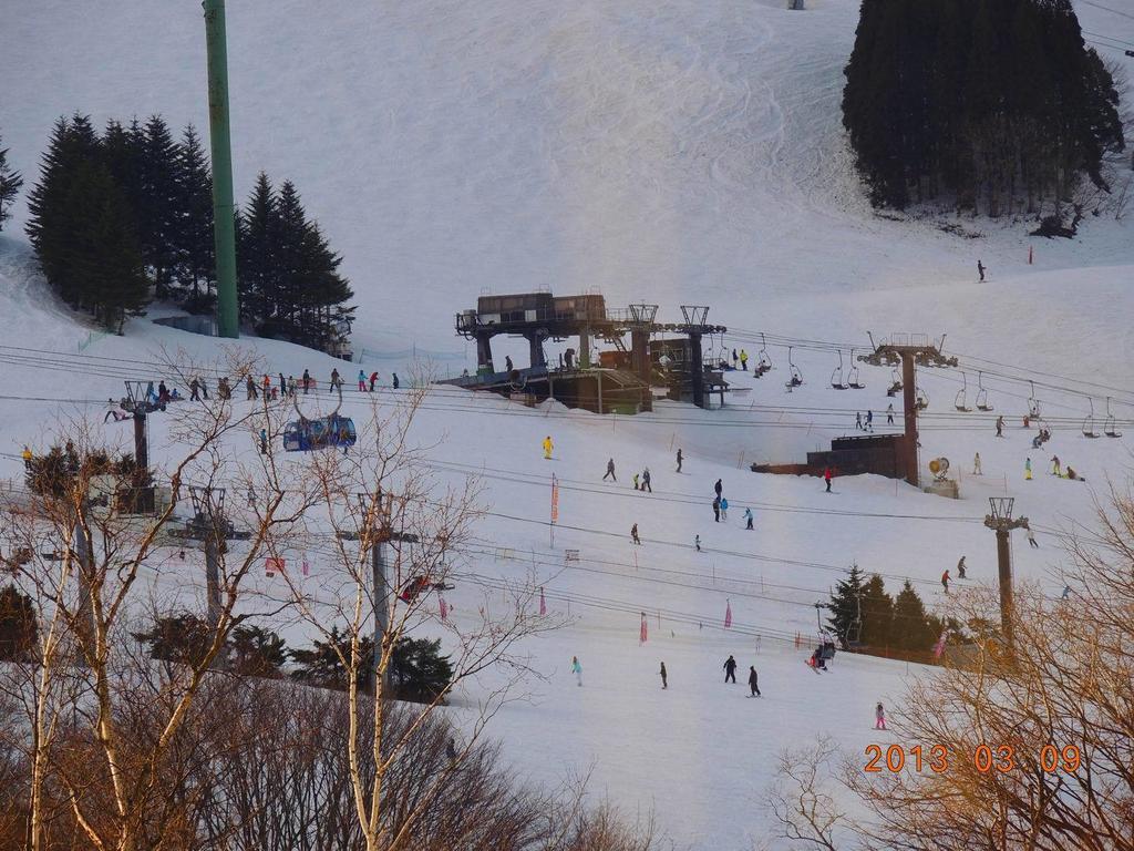 Naeba Lodge Oka Юзава Екстериор снимка