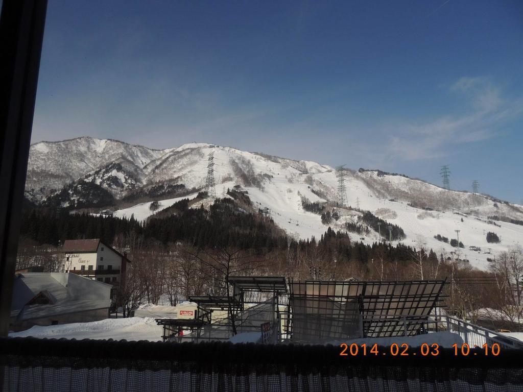 Naeba Lodge Oka Юзава Екстериор снимка